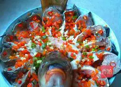 Illustration of how to make carp with pepper 8