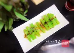 Illustration of how to make osmanthus honey jade strips 8