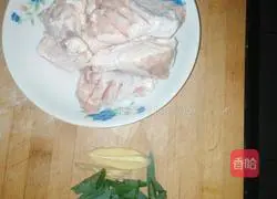 Illustration of how to make Coke chicken wings and chicken wing roots 1