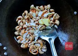 Illustration of how to cook large intestine with green pepper 7