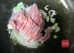 Illustration of how to make Mushu Pork 5