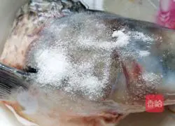 How to make spicy fish head Illustration 1