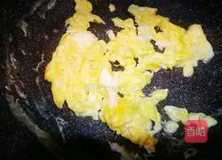 Illustration of how to make Mushu Pork 2