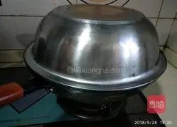 Illustration of how to stew chicken and pork ribs with potatoes and carrots 22