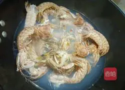 Illustration of how to make fresh sweet mantis shrimp 1