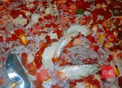 Illustration of home-style fish in sour soup 14