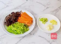 Illustration of how to make fish-flavored shredded chicken bento 3