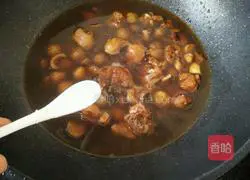 Illustration of Braised Chestnut Chicken Nuggets 14