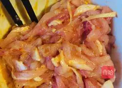  Illustration of how to make gluten-free shredded beans and pork 5