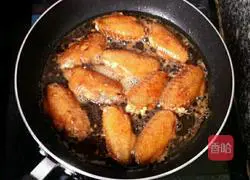 Illustration of how to make Coke Chicken Wings 4