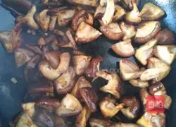 Illustration of how to make fried mushrooms with meat 5