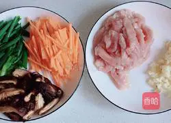 Illustration of how to make fried vermicelli with lean meat 2
