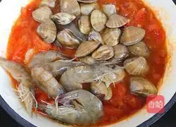 Illustration of how to make seafood pasta 9