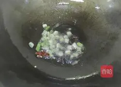 Illustration of how to make pickled cabbage powder 3