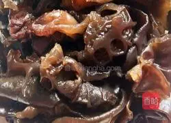 Illustration of how to make a large plate of chicken legs 3