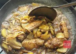 Illustration of how to make curry potato chicken wings 16