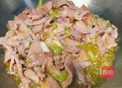 Illustration of how to make Mushu Pork 5