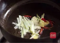 Illustration of how to make dry pot thousand-page tofu 5