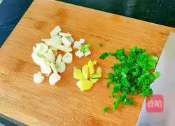 Illustration of how to make beef brisket and fish-flavored eggplant 5