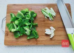 Illustration of how to make fried pork tongue with chili pepper 3