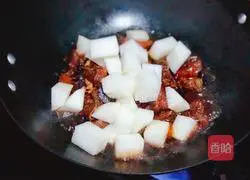 Illustration of how to make braised beef brisket with radish 7