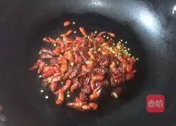Illustration of how to make spicy chicken 8