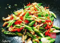 Illustration of how to make fried abalone with asparagus 5