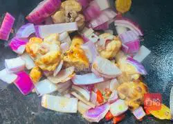 Illustration of how to make stir-fried chicken 4