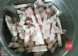 Braised pineapple Meat cooking illustration 1