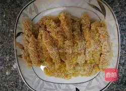 Illustration of how to make fried chicken tenders 8