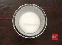 Illustration of how to stir-fry edamame with diced meat 2