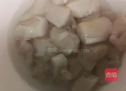 Illustration of how to make garlic vermicelli scallops 2