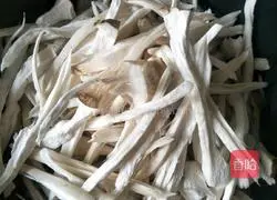 Illustration of how to make fried king oyster mushrooms 1