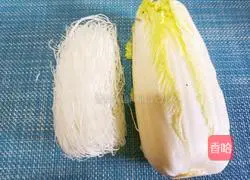 Illustration of how to make garlic vermicelli and baby cabbage 1
