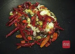 Illustration of how to make boiled beef 9