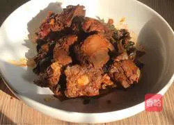 Illustration of how to steam pork ribs with black bean sauce 13