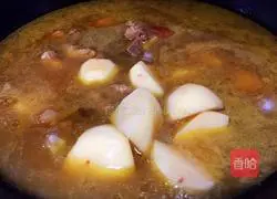 Illustration of how to make pork ribs, potatoes and beans stewed 13