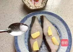 Illustration of how to make pan-fried halibut 3