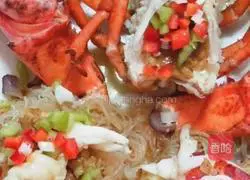 Illustration of three ways to eat Boston lobster 14