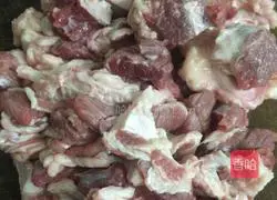 Illustration of Beef Brisket Stewed with Radish 3