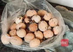 Illustration of how to make super delicious five-spice salted eggs 6