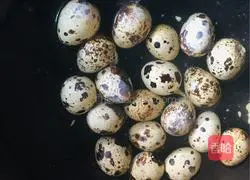 Braised quail eggs with tomatoes Illustration of how to do it 1