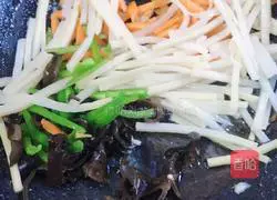 Fish-flavored shredded pork Practice illustration 6