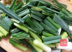 Illustration of how to make sauerkraut and fat sausage 5