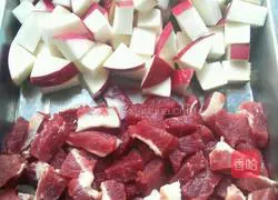 Illustration of how to make beef and radish 2