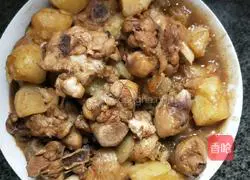 Illustration of how to make potato stewed chicken legs 5