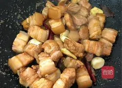 Illustration of how to make braised pork 6