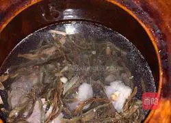 Illustration of the Recipe for Stewed Pork Ribs with Cowpeas in Casserole 7