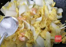 Illustration of how to make shrimp and baby cabbage 7
