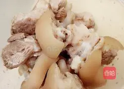 Illustration of how to make spicy pig trotters 5